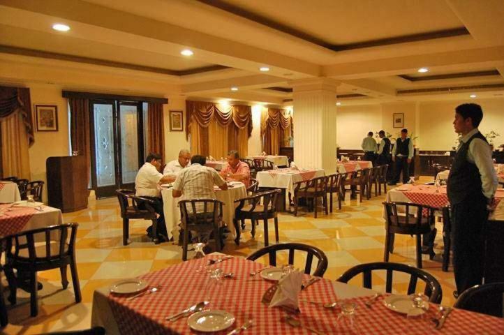 Hotel Rudra Continental Rudrapur Zewnętrze zdjęcie
