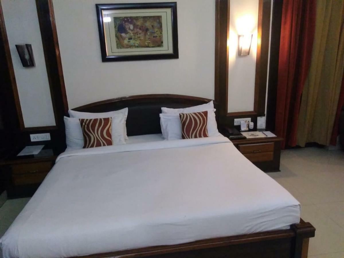 Hotel Rudra Continental Rudrapur Zewnętrze zdjęcie